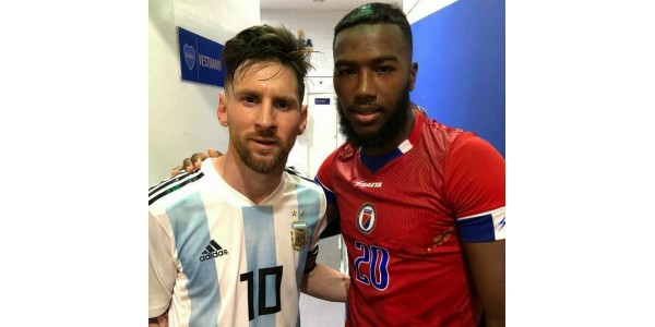 Messi antaa toisen joukkueen MM- pelipaita